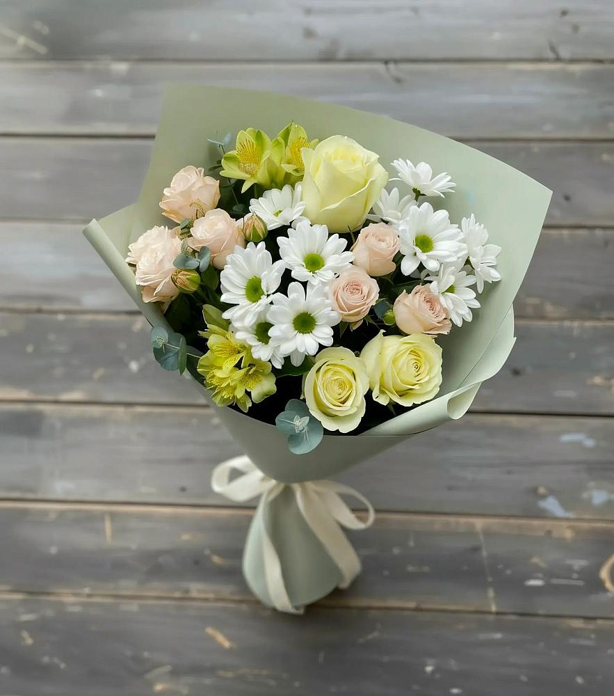 Букет цветов из: Альстромерии, Розы и Хризантемы в Гололобово