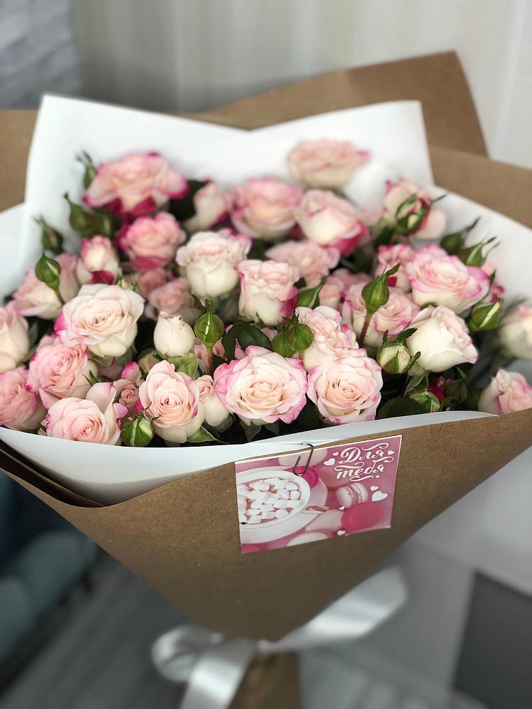 Букет цветов из: Розы в Гололобово