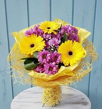 Букет цветов из:  Хризантемы и Герберы в Гололобово