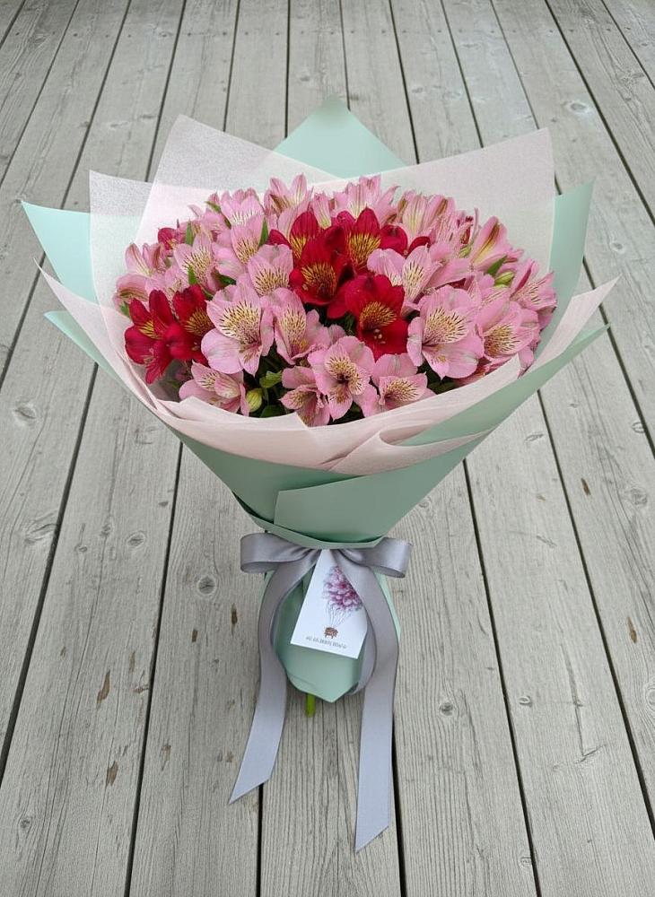 Букет цветов из: Альстромерии в Гололобово