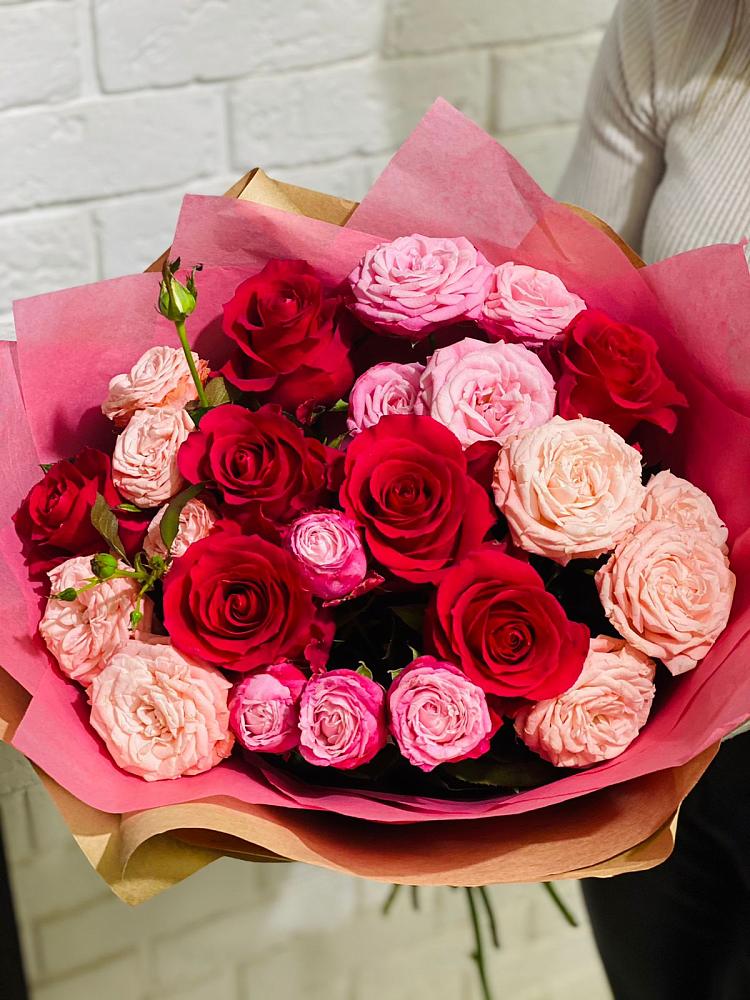 Букет цветов из: Розы в Гололобово