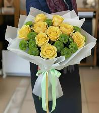 Букет цветов из:  Хризантемы и Розы в Гололобово