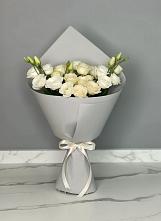 Букет цветов из:  Розы и Лизиантусы в Гололобово